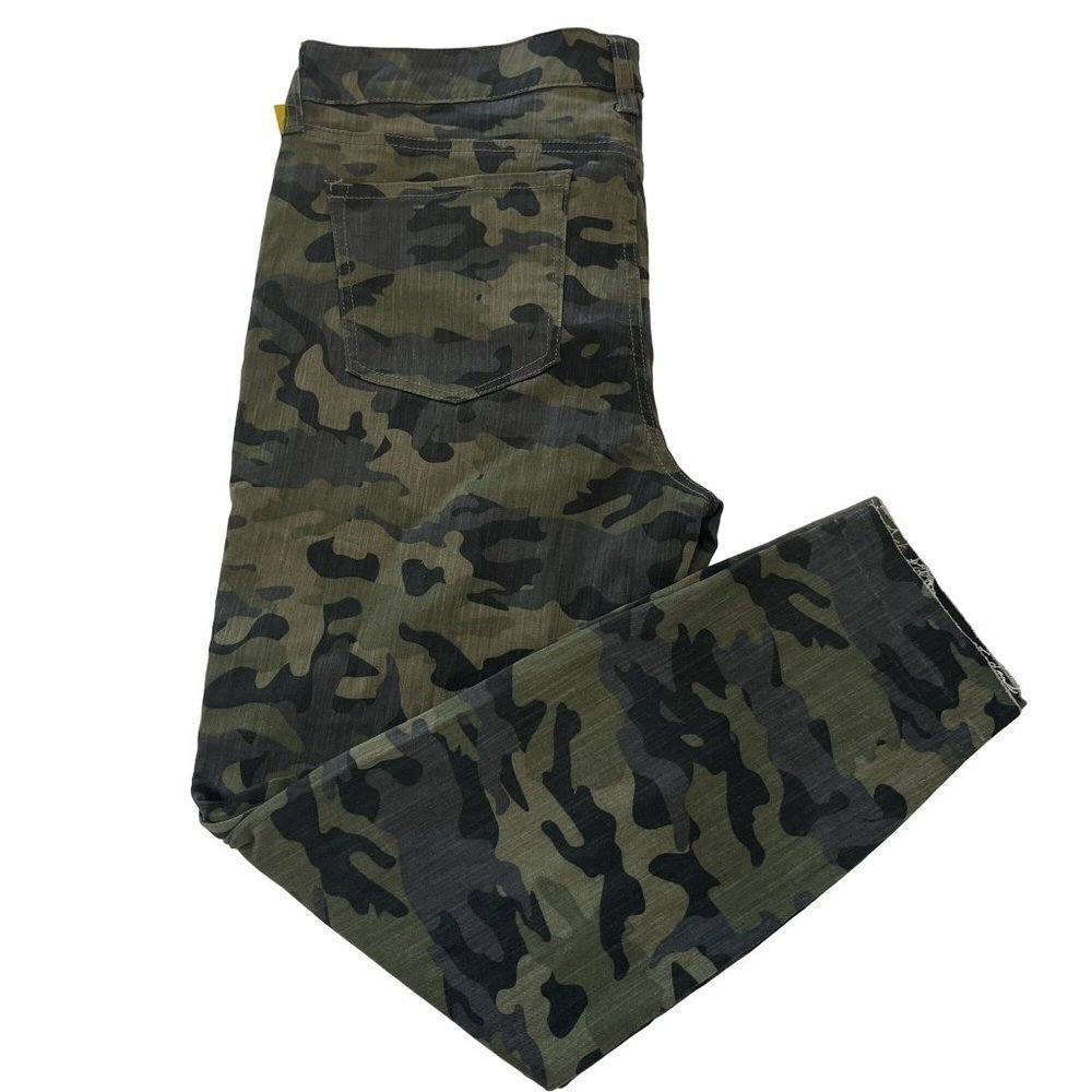 Black Daisy Billie Jeans Womens 15 Camo Skinny Mid-Rise Green‎ Camouflage NWT - Picture 2 of 10